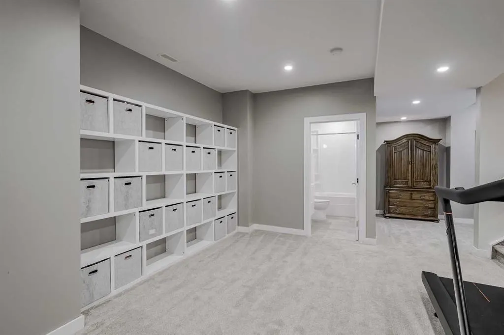 2416 30 Street SW, #2