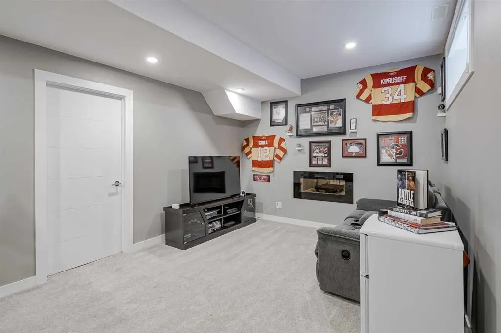 2416 30 Street SW, #2