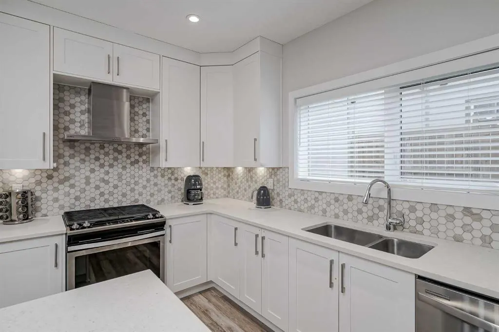2416 30 Street SW, #2
