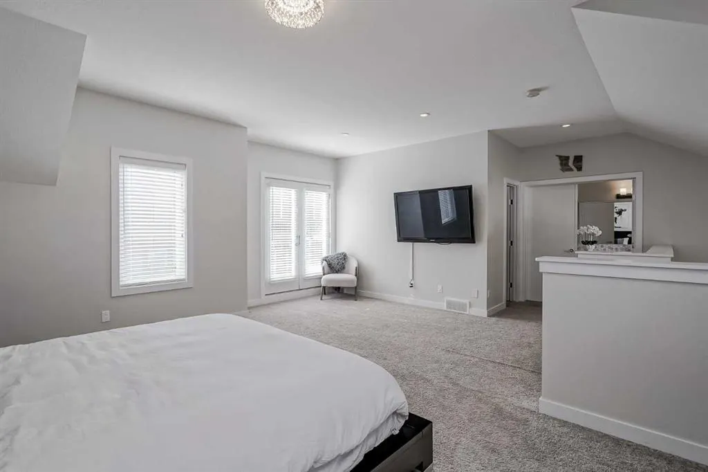 2416 30 Street SW, #2