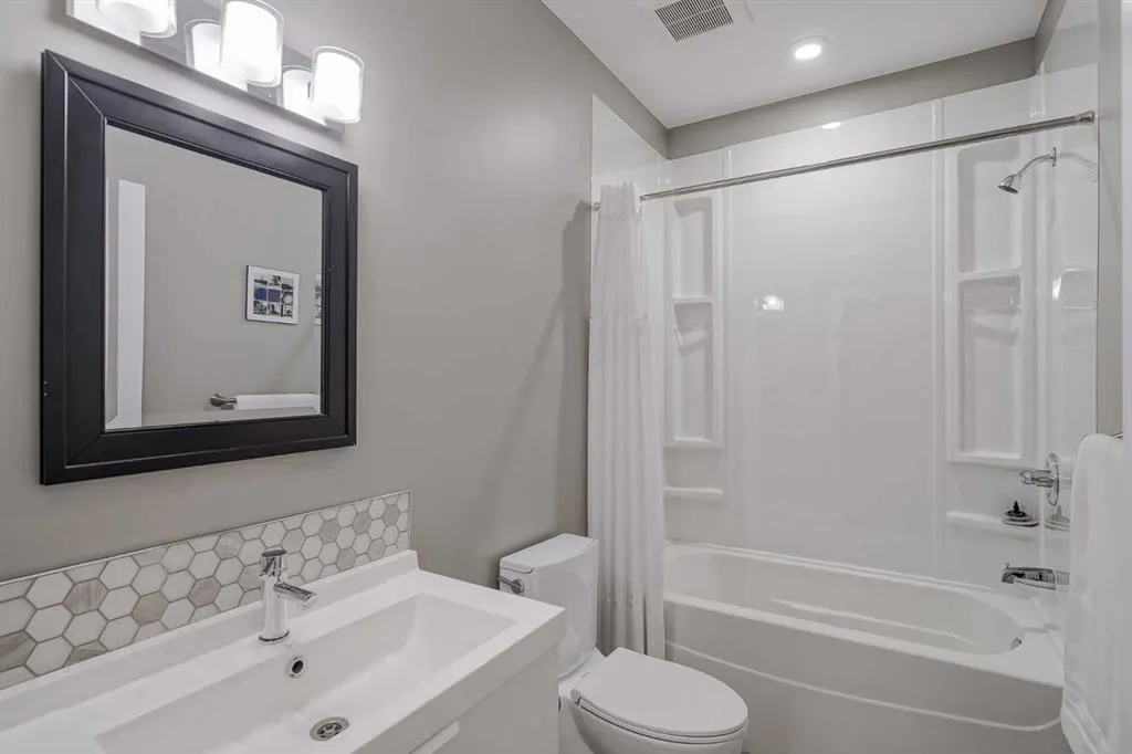2416 30 Street SW, #2