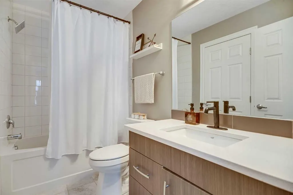353 Windford Green SW