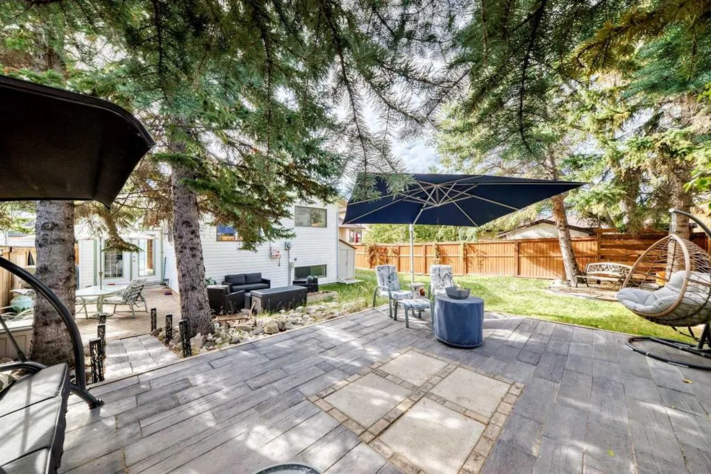 167 Woodridge Place SW