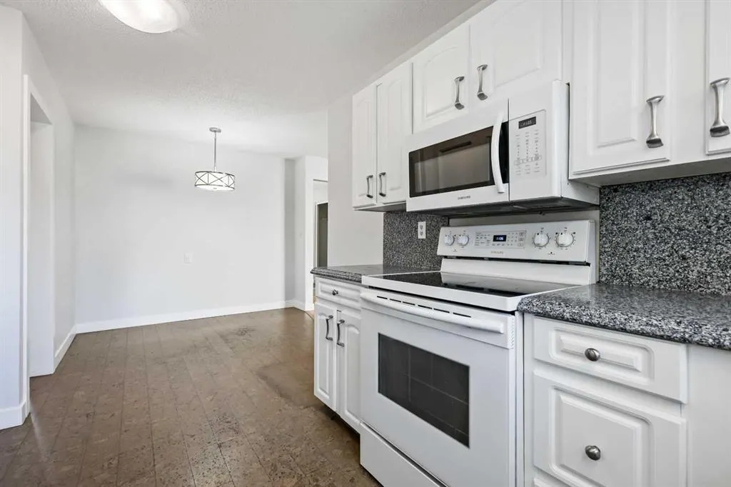 331 Parkridge Green SE