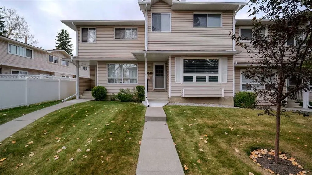 135 Woodsman Lane SW