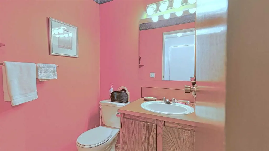 135 Woodsman Lane SW