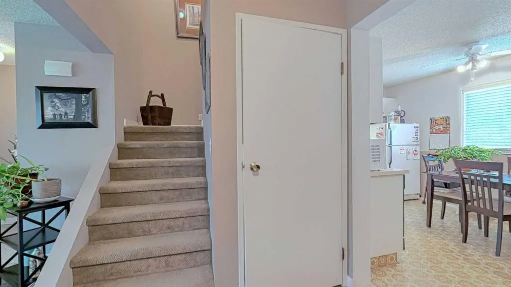 135 Woodsman Lane SW