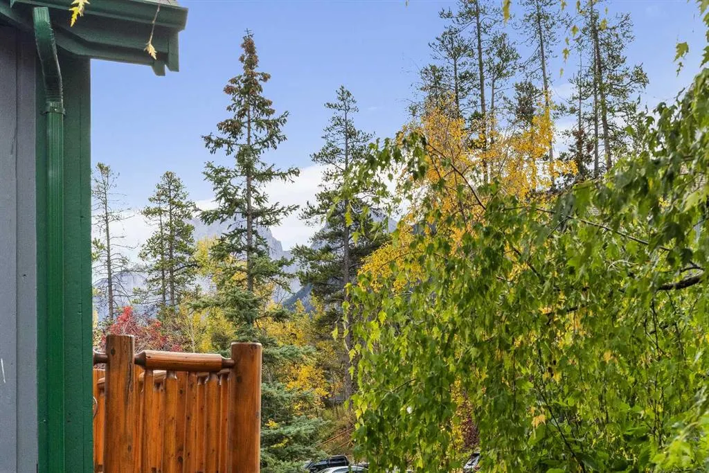 1022 Rundleview Drive, #13