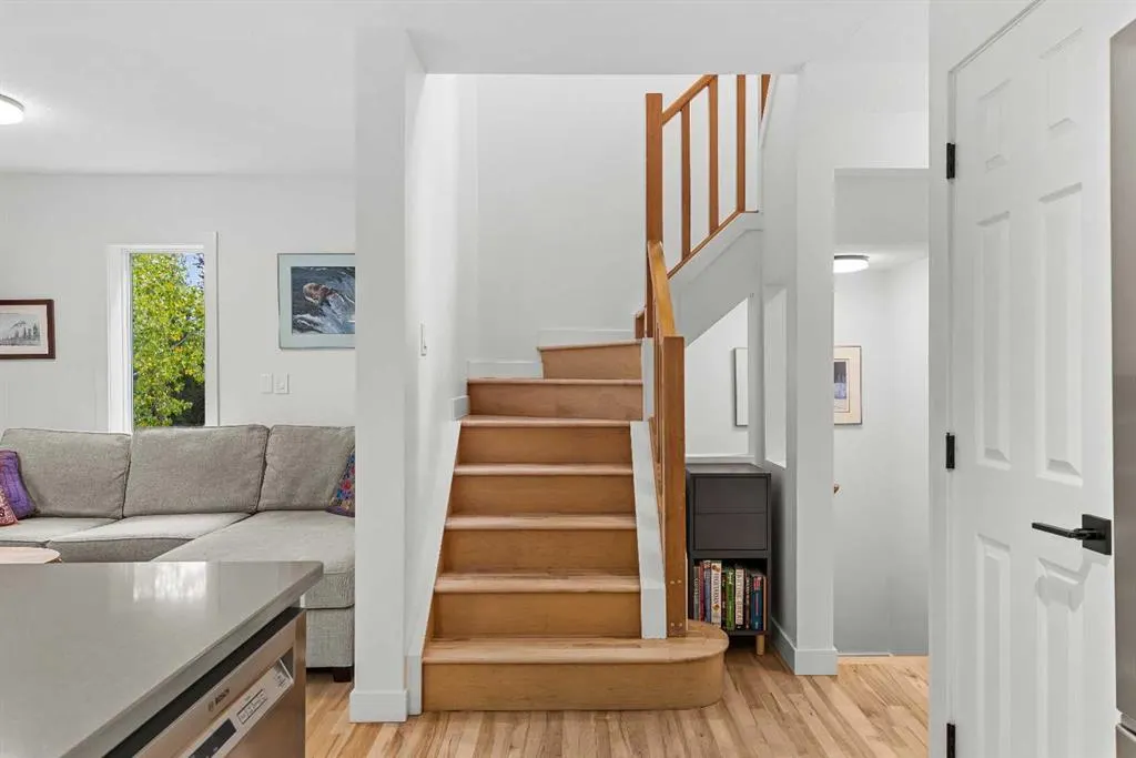 1022 Rundleview Drive, #13