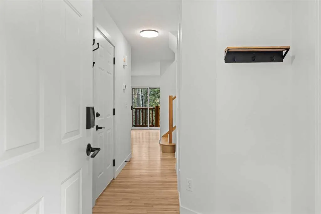1022 Rundleview Drive, #13