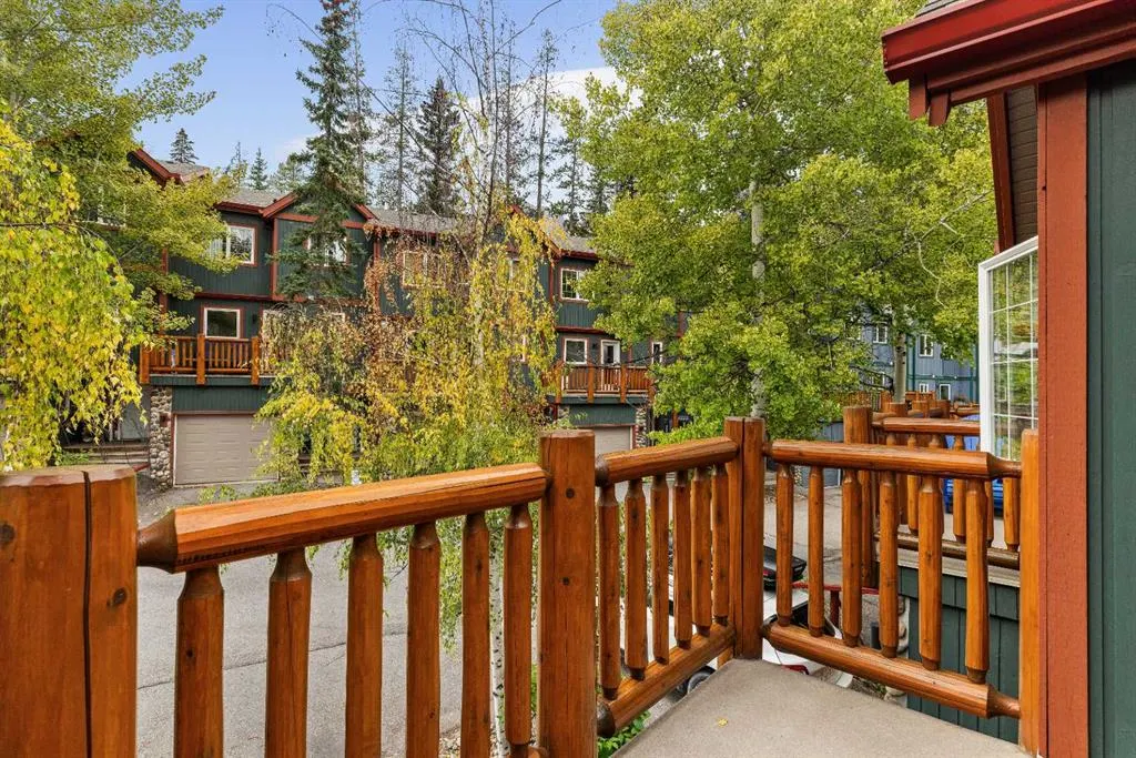 1022 Rundleview Drive, #13