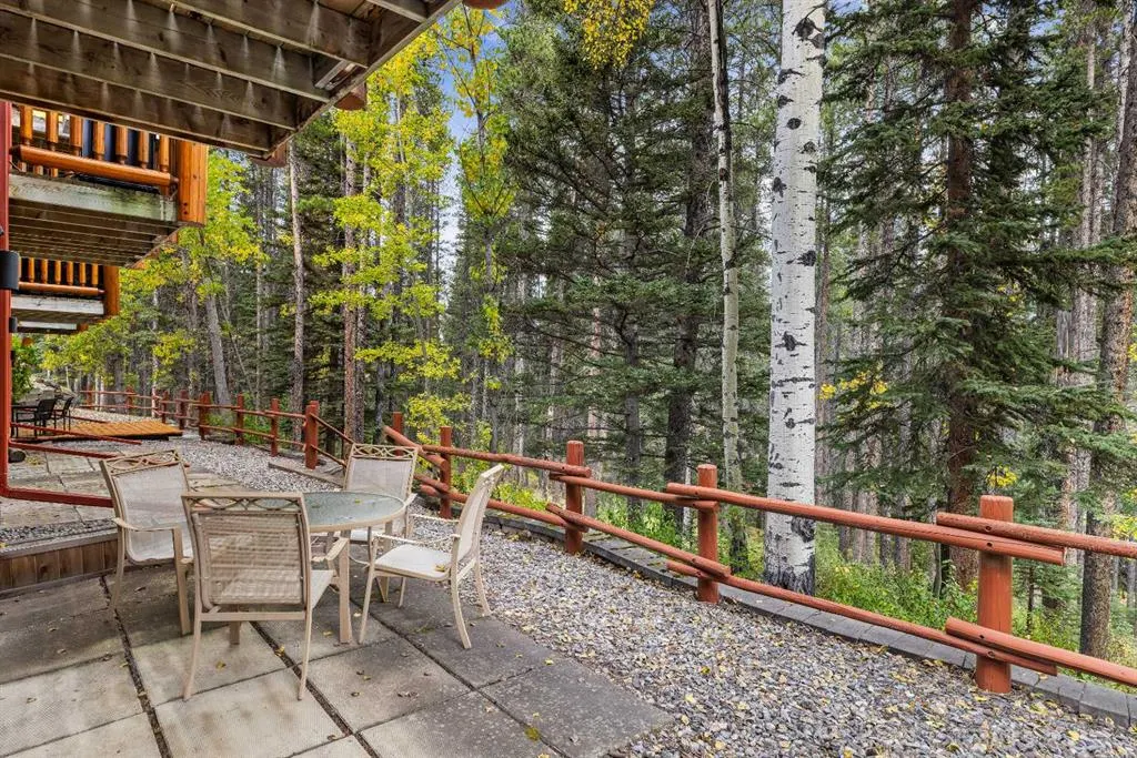 1022 Rundleview Drive, #13