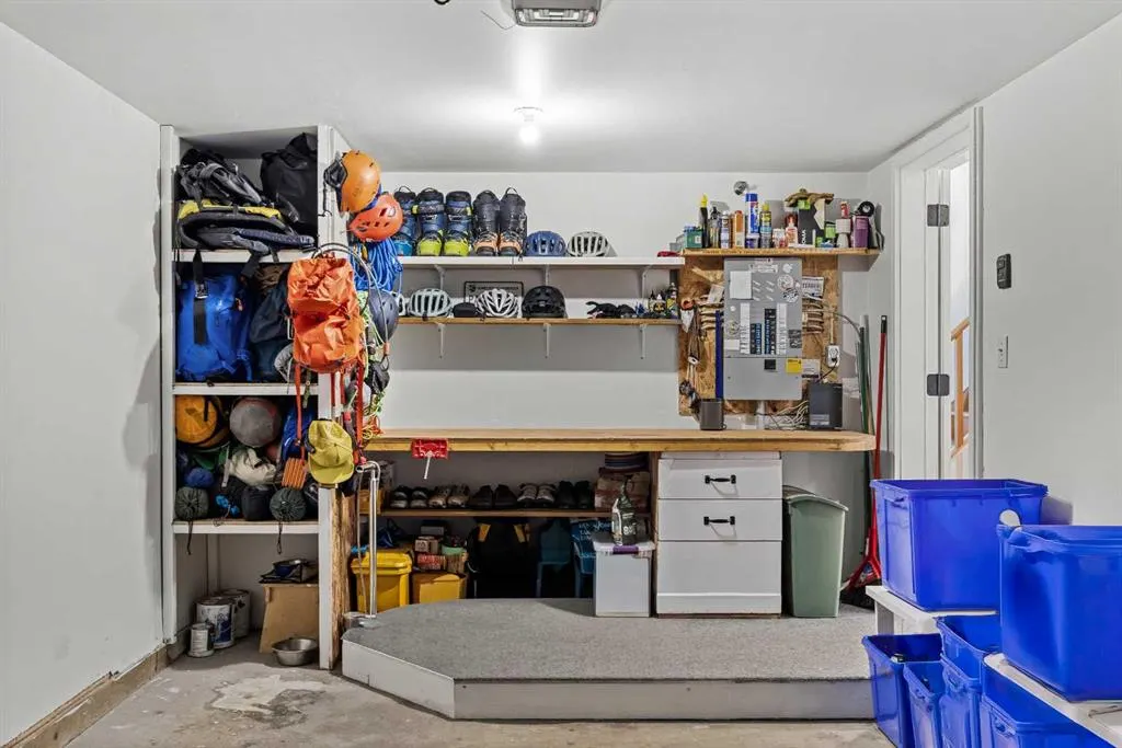 1022 Rundleview Drive, #13