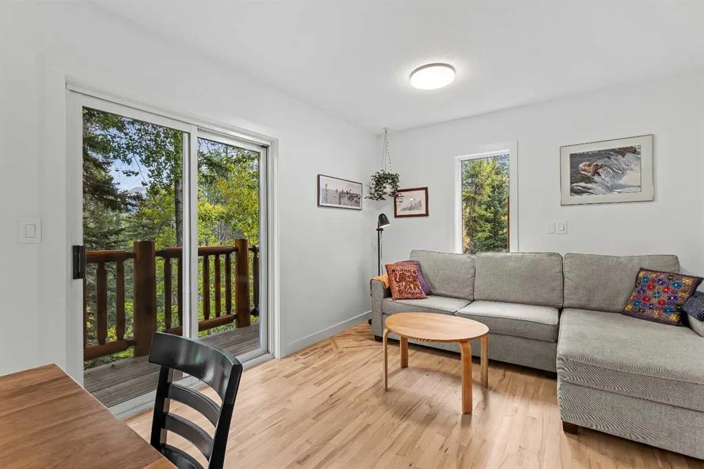 1022 Rundleview Drive, #13
