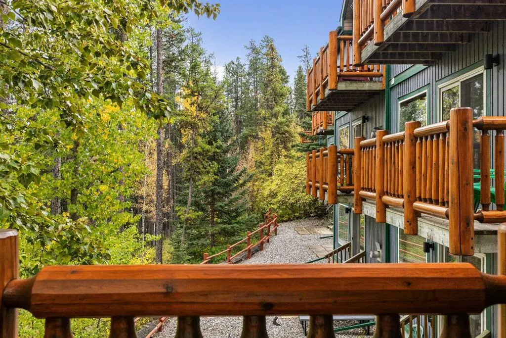 1022 Rundleview Drive, #13