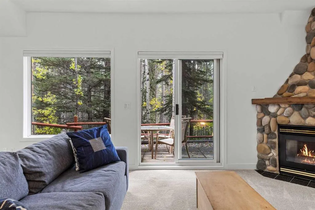 1022 Rundleview Drive, #13
