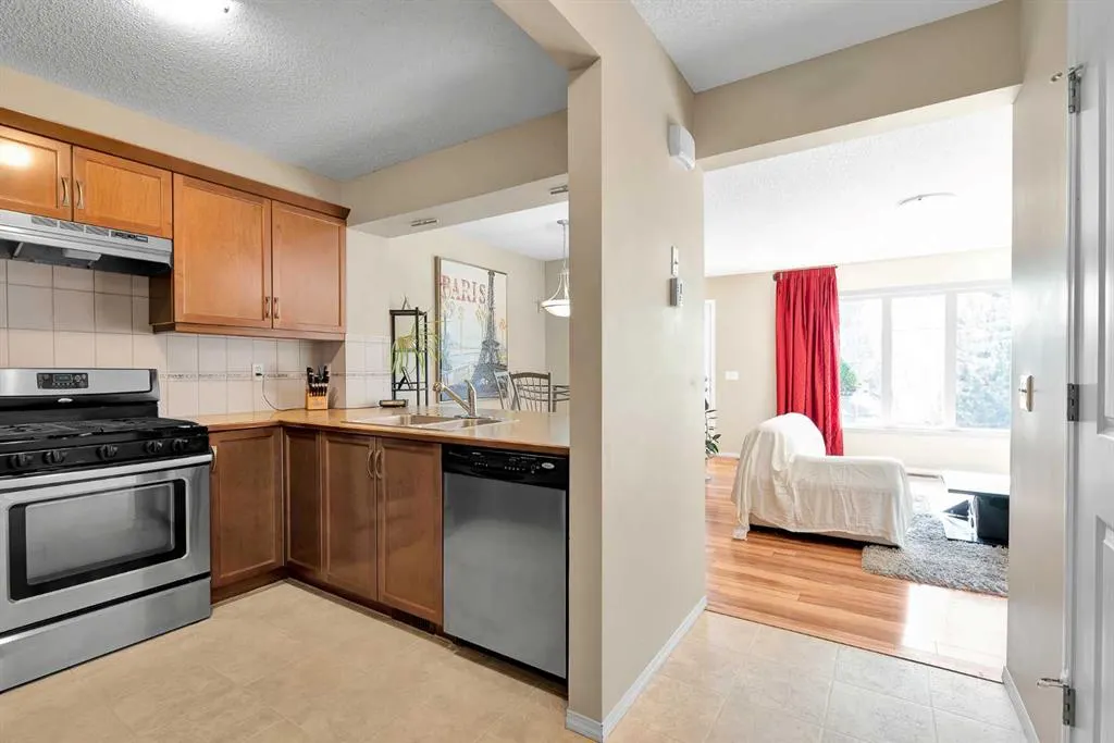 14 Windstone Lane SW
