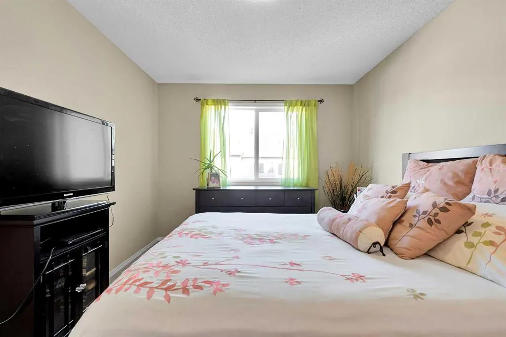 14 Windstone Lane SW