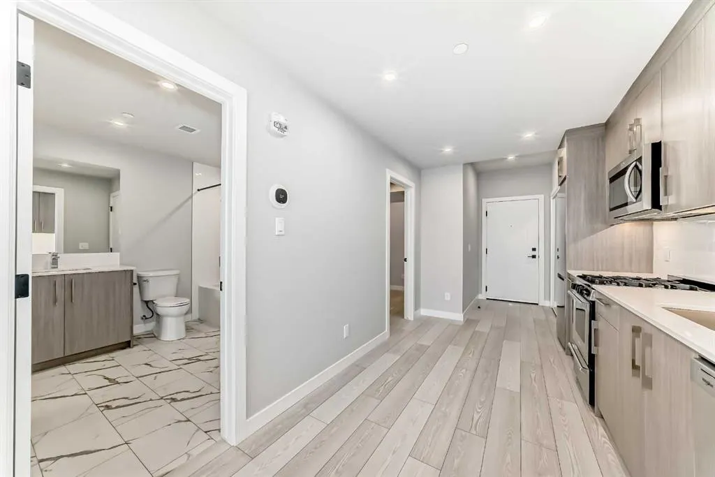 110 18a street nw, #206