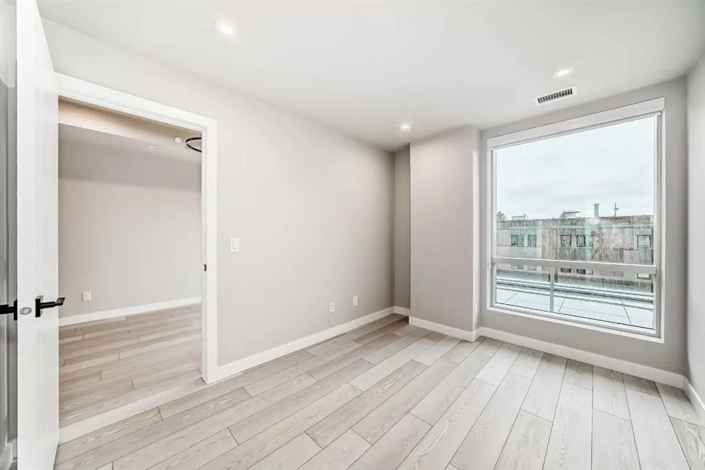 110 18a street nw, #206
