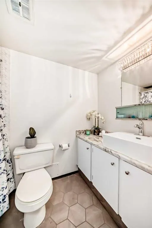 635 57 Avenue SW, #305