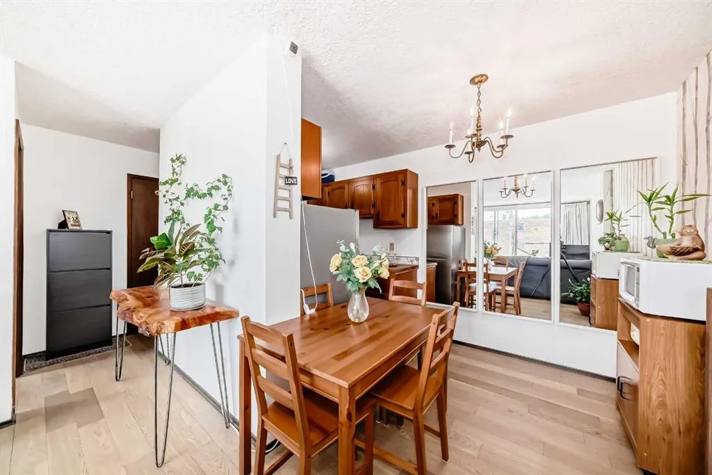 635 57 Avenue SW, #305