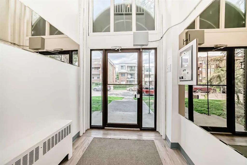 635 57 Avenue SW, #305
