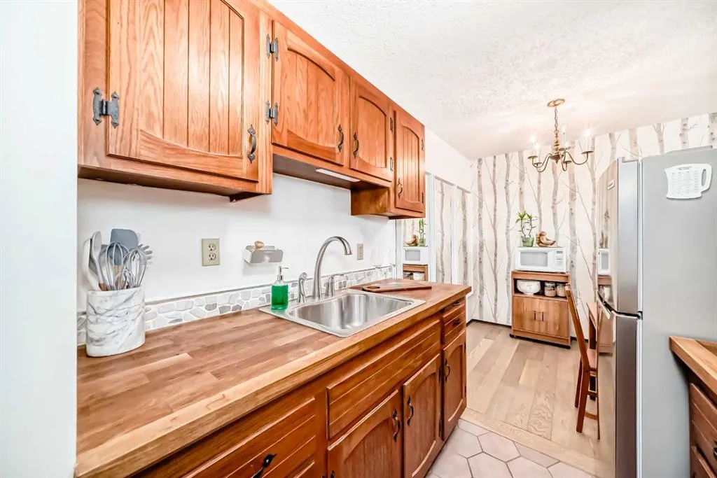 635 57 Avenue SW, #305