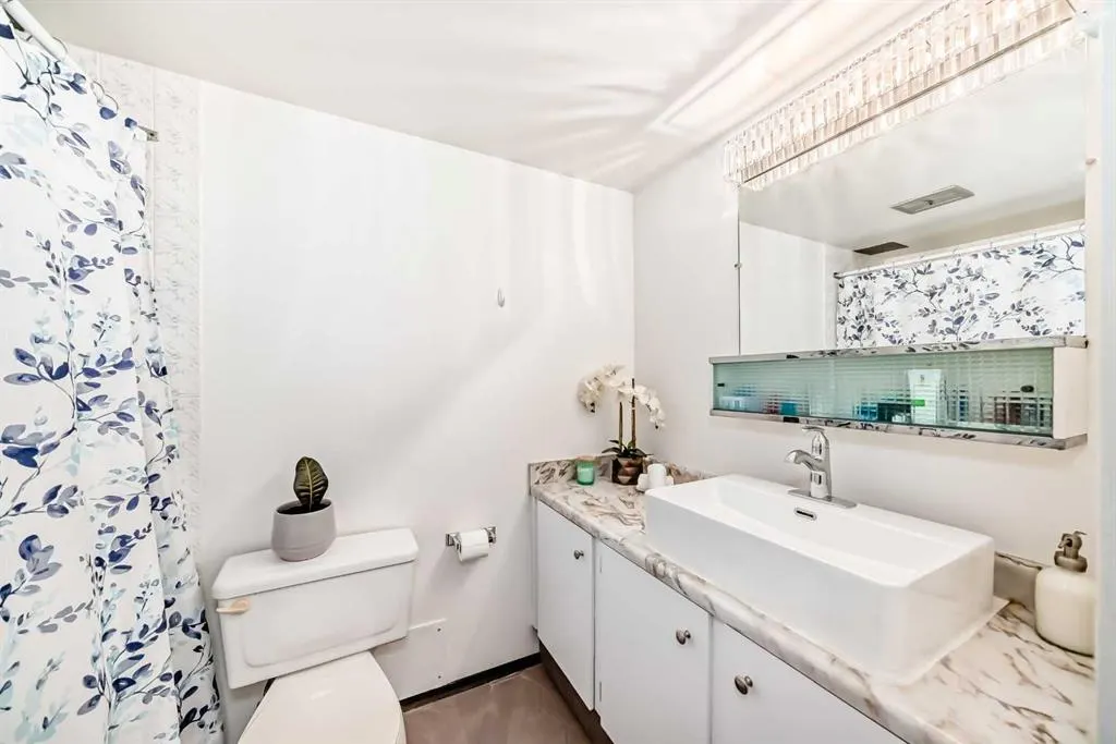 635 57 Avenue SW, #305