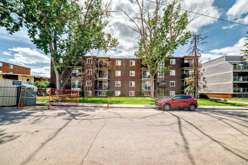 635 57 Avenue SW, #305
