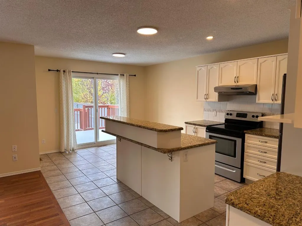 513 Citadel Meadow Bay NW