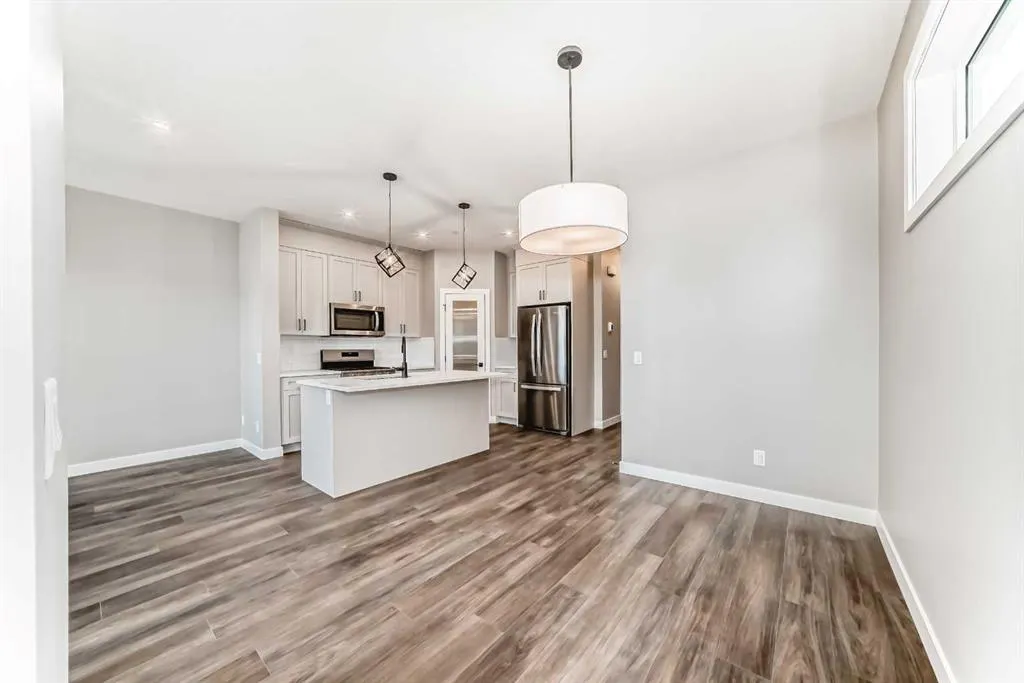 419 Hotchkiss Manor SE