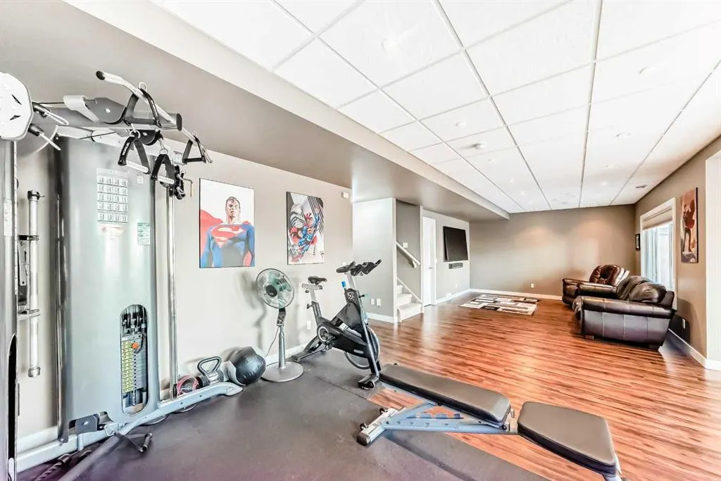 136 ASPENMERE Close