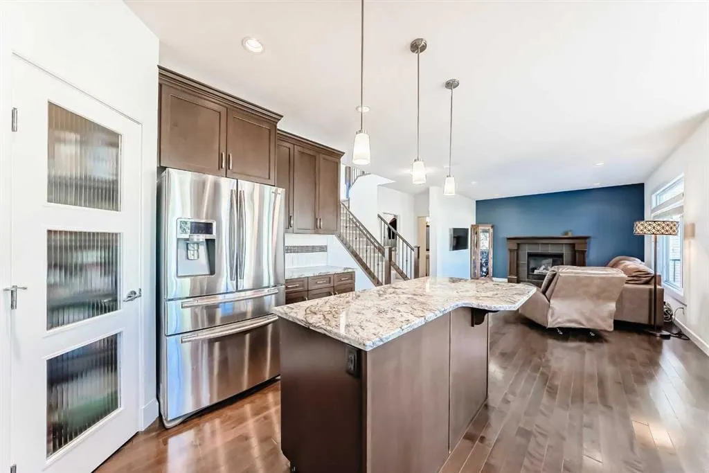 136 ASPENMERE Close