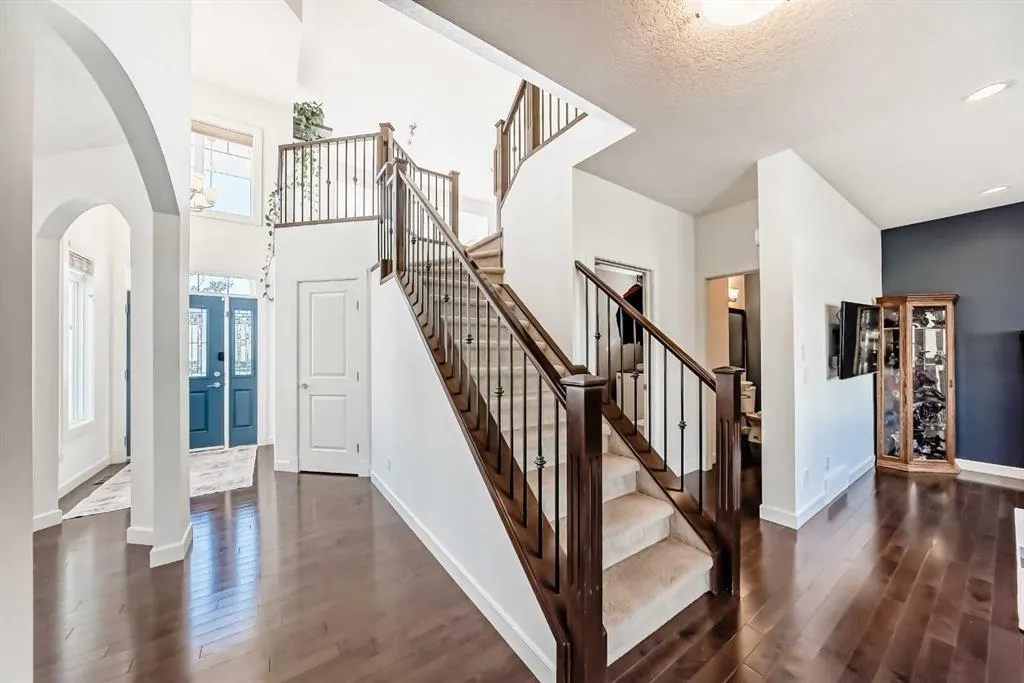136 ASPENMERE Close