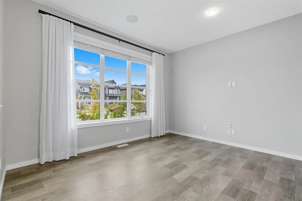 167 Highview Gate SE