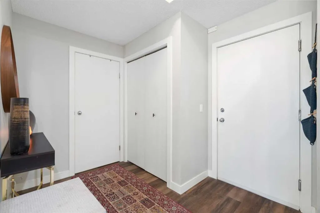 1000 15 Avenue SW, #303