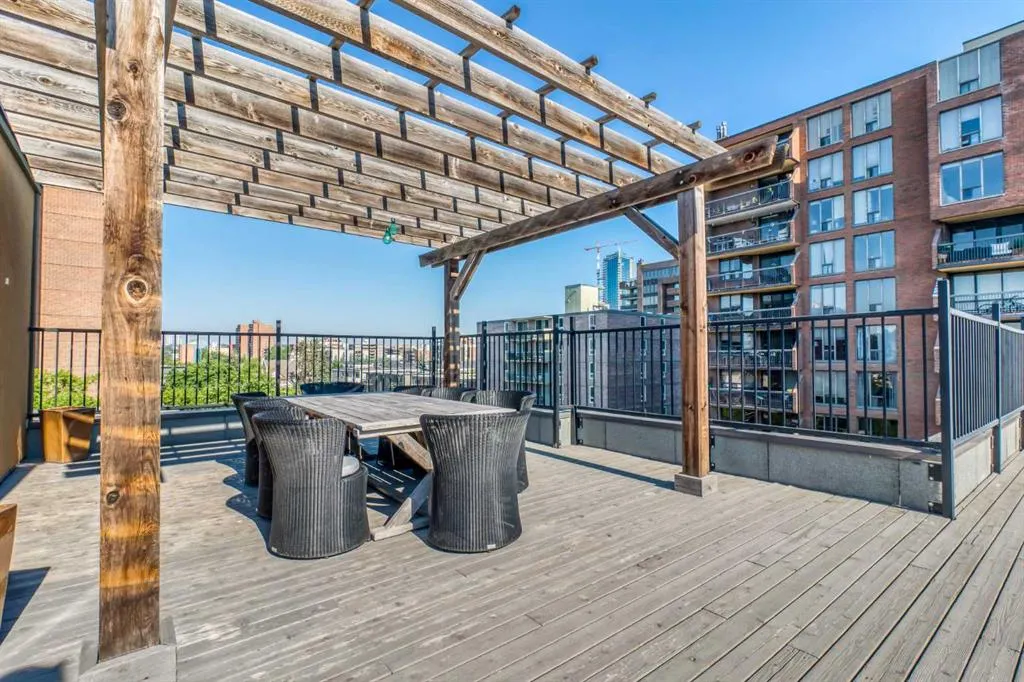 1000 15 Avenue SW, #303