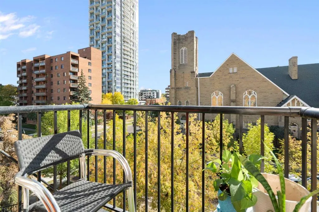 1000 15 Avenue SW, #303