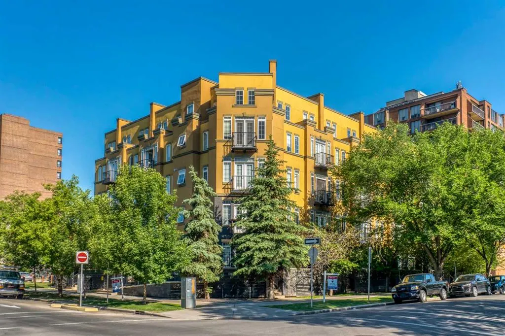 1000 15 Avenue SW, #303