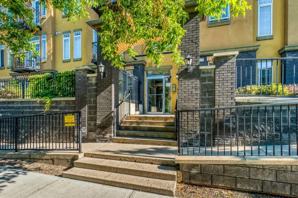 1000 15 Avenue SW, #303