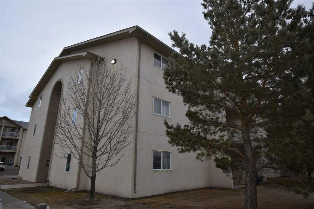 6608 42 Street, #303A