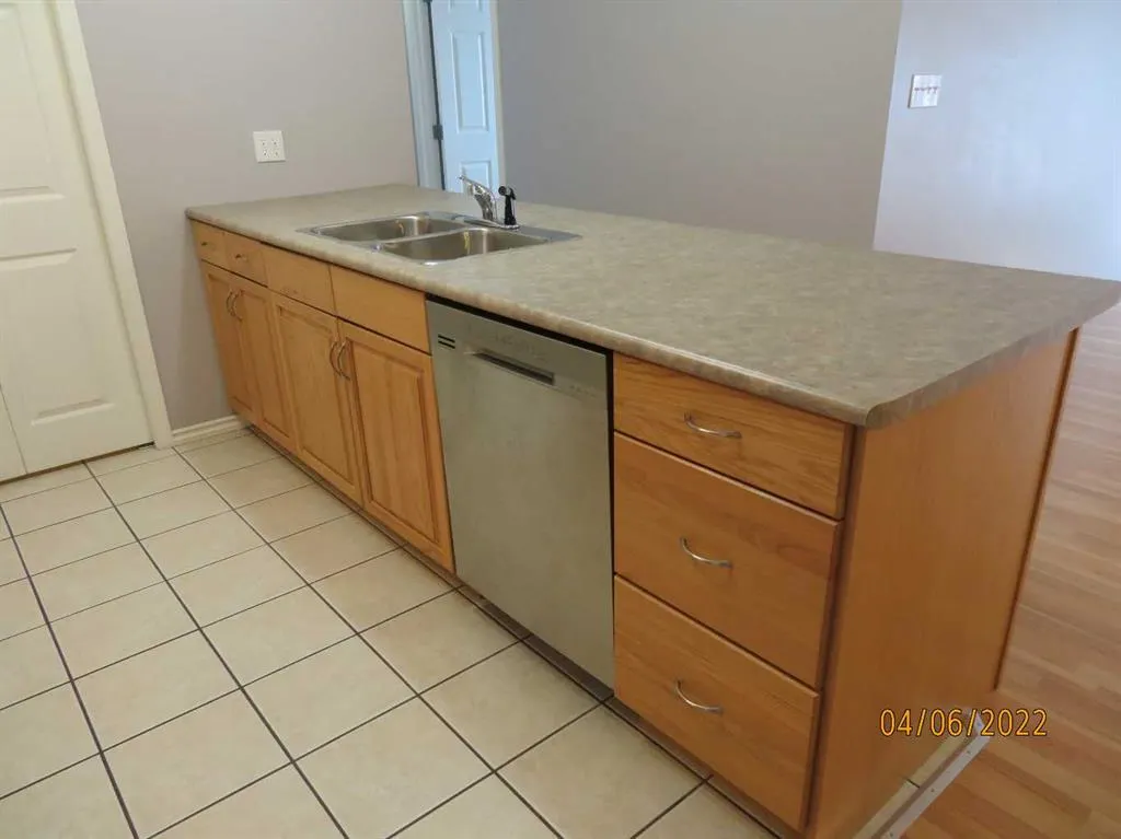 6608 42 Street, #303A