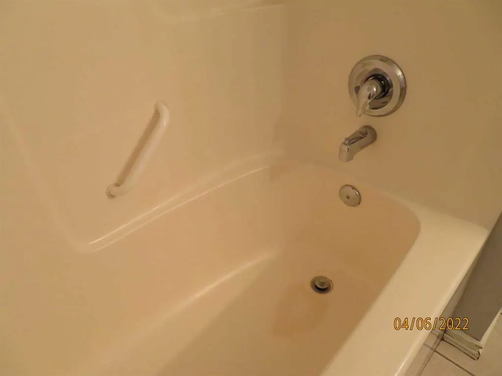 6608 42 Street, #303A