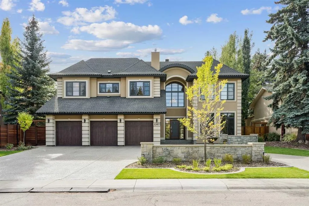 1307 Baldwin Crescent SW