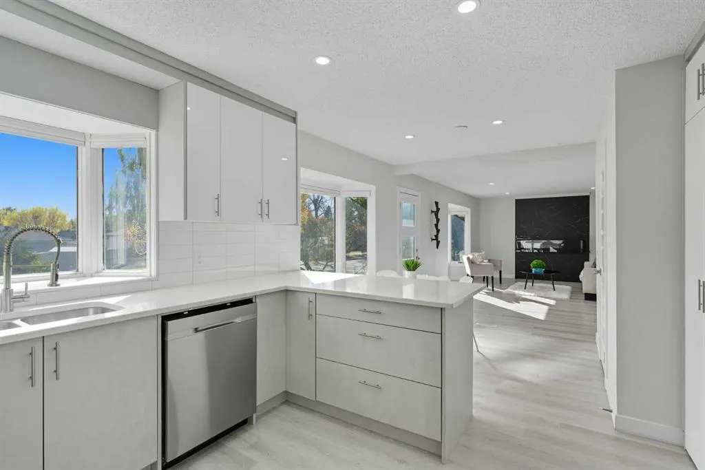 2009 Cottonwood Crescent SE