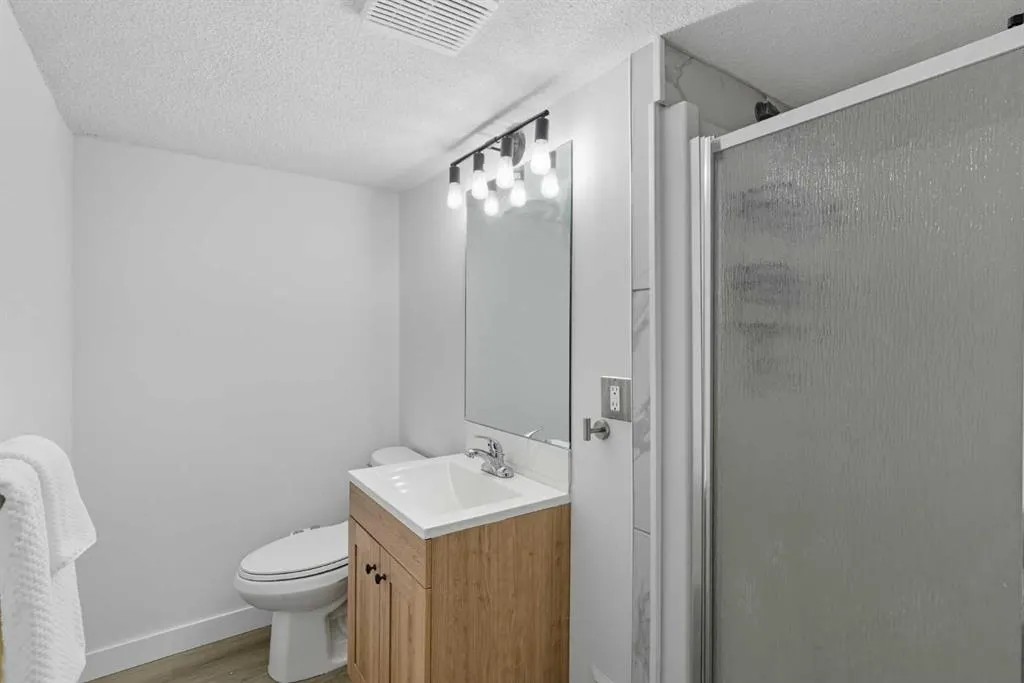 2009 Cottonwood Crescent SE
