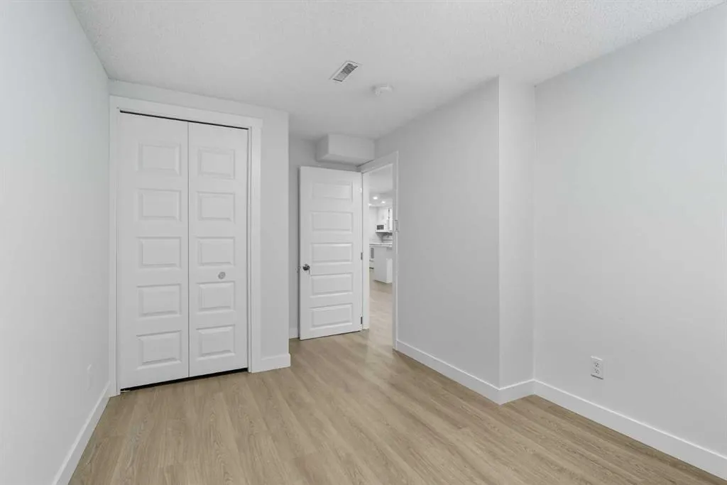 2009 Cottonwood Crescent SE