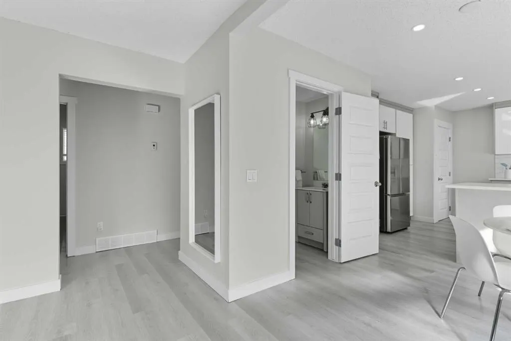 2009 Cottonwood Crescent SE