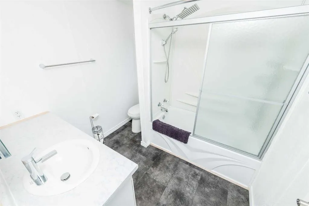 9824 104 Avenue, #94